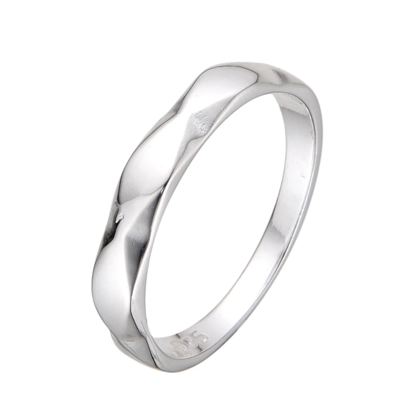 Anillo plateado 3D