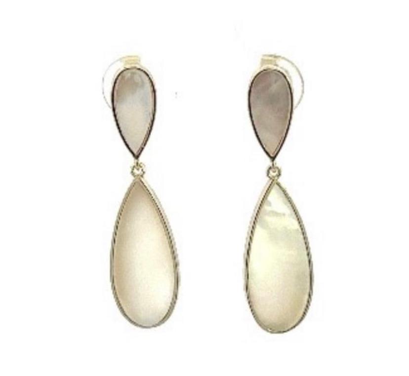 Aretes con gota concha nacar dorado